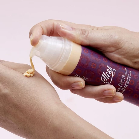 Paradicsomos arc- és testápoló 100ml - 571