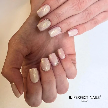 PN - HEMA FREE  Géllakk HF035 4ml - Shiny Snow